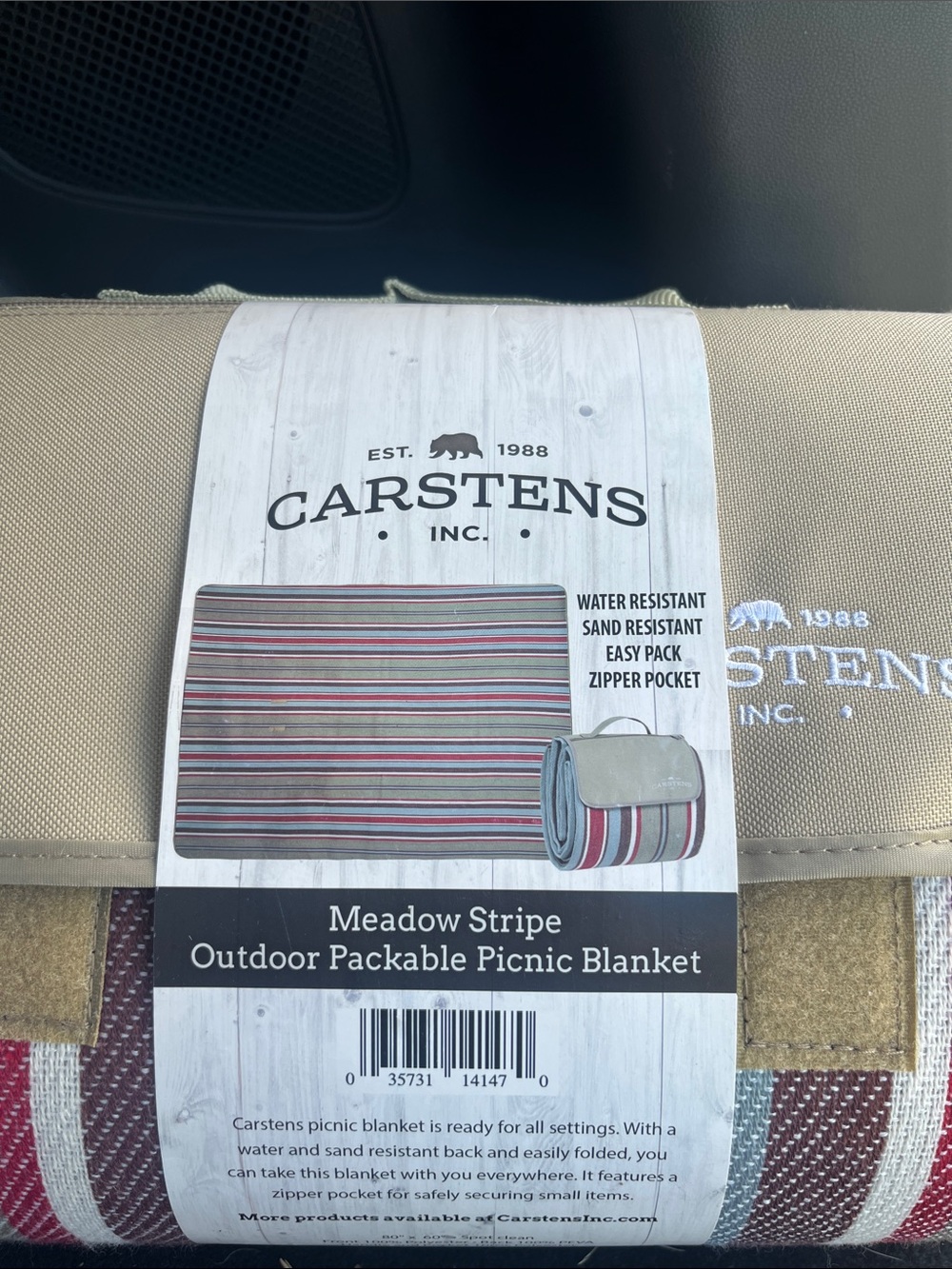 NWT Carstens Meadow Stripe Outdoor Packable Picnic Blanket with zip pocket